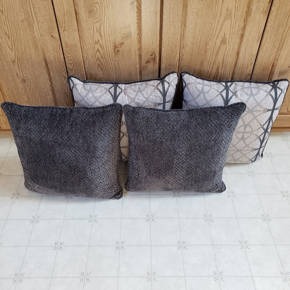 🆕 Decorative Cushions 17"x17"